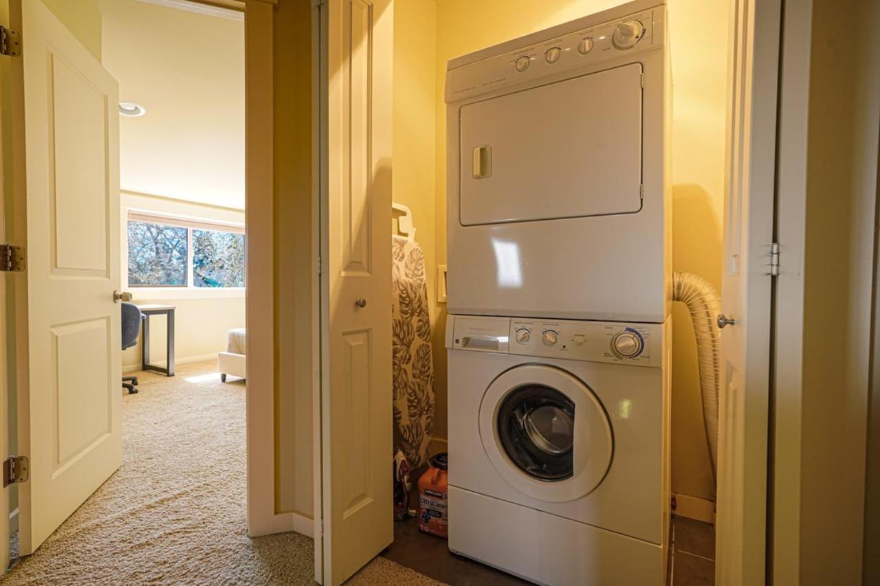 Hébergement de vacances Stylish North Townhouse- Dual Master