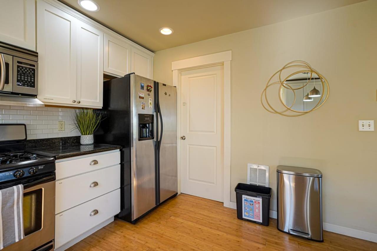 Hébergement de vacances Stylish North Townhouse- Dual Master